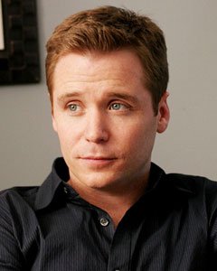      /  - Entourage -   (Kevin Connolly)